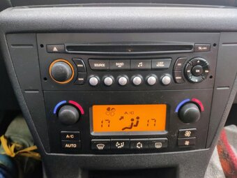 Citroen C4 1.6i sedan, KLIMA CHLADÍ, NOVÁ STK - 7