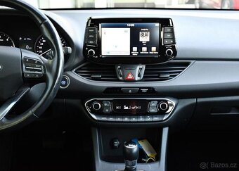 Hyundai i30 1.6CRDi 85kW STYLE ČR - 7