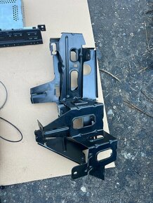 BMW E46 sedan SET HUDBY + MODUL TELEFONU - 7