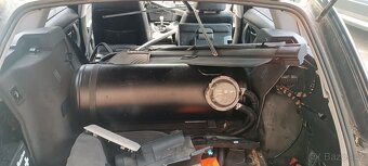 BMW e91 325xi na díly, motor s LPG ok - 7