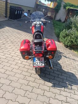 Suzuki VZ800 Marauder - 7