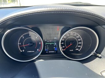 Mitsubishi Outlander 130kW4WDČRKůže1.maj2xALU, 205tkm - 7