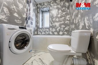 Prodej bytu 2+kk v Karlových Varech, 40 m2, ul. Závodu míru - 7