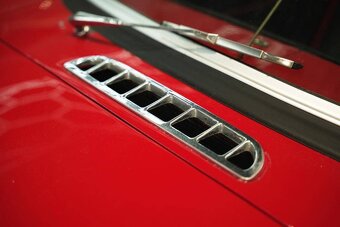 MG B 1.8 z roku 1964 v atraktivní barvě Flame Red - 7