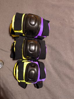 Rostoucí Inline brusle Crivit vel. 33-37, chrániče, brašna - 7