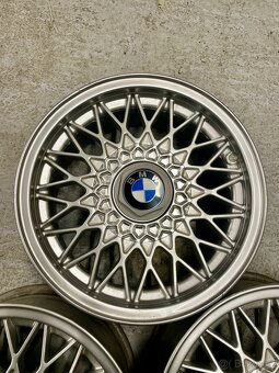 bmw e30 4x100 r15 et24 style 5 styling 5 pavuciny - 7