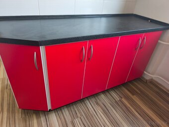 Bar včetně kuchyňské linky - 7