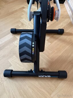 Cyklotrenažér Zwift Ride se zátěží Wahoo Kickr Kore - 7