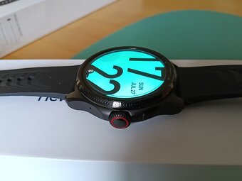 Prodám chytré hodinky TicWatch Pro 5 Enduro v černé barvě. J - 7