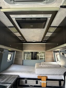 Obytný Volkswagen VW Crafter zimní - 7