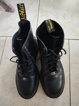 Dr.Martens - 7