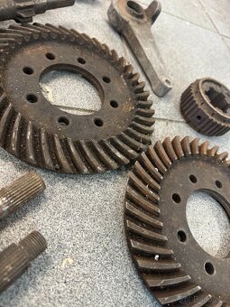 Nahradní díly Tatra 87 - 7