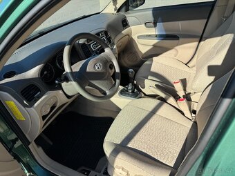 Hyundai Accent 1,4i 71KW, NOVÁ STK, TAŽNÉ, MANUÁL - 7