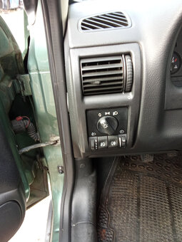 Opel Astra G 1,4i 16V - náhradní díly - 7