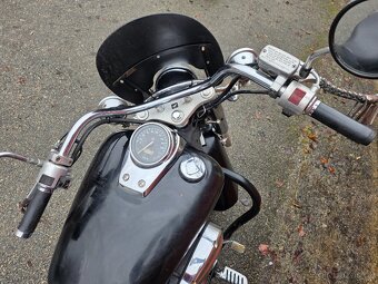 Honda VT750C Shadow - 7