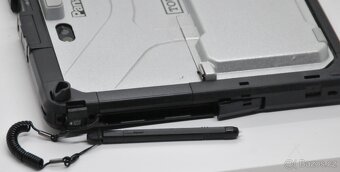 Průmyslový tablet Panasonic CF-33 - 7