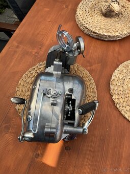 Prodám repasovaný motor Jawa 550/555 pařez - 7