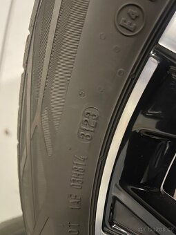 Original alu Volvo XC90 II r20 + 275/45/20 80% - 7