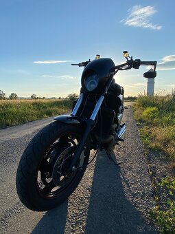 Yamaha VMax 1200 - 7