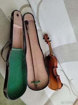 Dvoje housle, dětské a 3/4, oboje s pouzdrem - 7