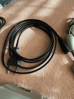 PlayStation 1 FAT + 3 originál hry a 6 dalších - 7