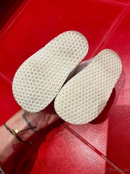 Dětské bílé kožené tenisky - 7