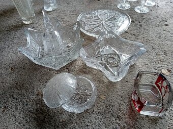 Křišťálové sklenice, nekolik sad - 7