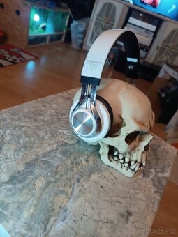 BEZDRÁTOVÁ BLUETOOTH SLUCHÁTKA FM rádio, 3,5 mm Aux, Micro S - 7