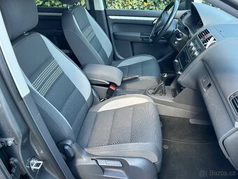 VW Touran LIFE 1.2 TSI, r. 2013, jen 102t km - 7
