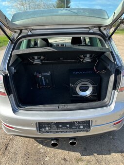 Golf V. 1.4 59kw r32 look - 7