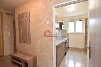 Pronájem, byt 3+1 Hodonín, Skácelova, balkon, 2 sklepy, CP 6 - 7