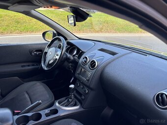 Nissan Qashqai, 2,0i 104 kW 1 Majitel Panorama - 7