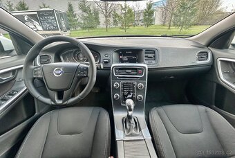 VOLVO V60 2.0D3 5VÁLCE AUTOMAT-NAVI-PDC-LED-SERVISKA-156tkm - 7