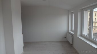 Pronájem bytu 2+KK - 7