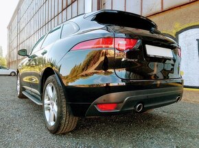 JAGUAR F-Pace 3.0D AWD R-Sport 4X4 221kw ČR - 7