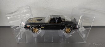 Modely aut 1/24 - Greenlight - 7