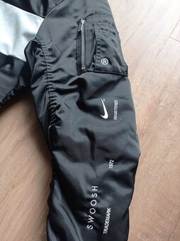 Oboustranný bomber Nike - M (L) jako nový - 7