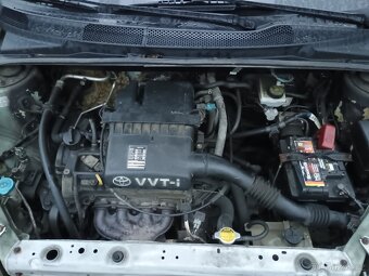 Toyota yaris 1.0 48kw - 7