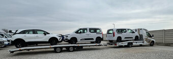 Mercedes-Benz Sprinter - odťahový špeciál so spaním a príves - 7