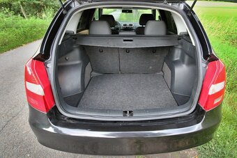 pěkná Škoda Fabia combi 1,6i 77kW - 131.584 km - po servisu - 7