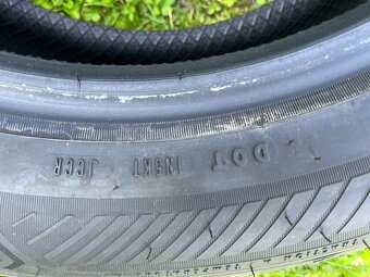GoodYear Efficient Grip 2 SUV 215/60R17 - 7