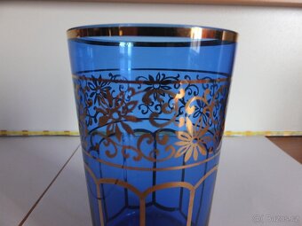 Krásné modré sklenice, bohatě zlacené. obsah 220 ml. - 7
