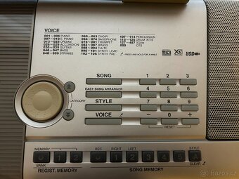 YAMAHA PSR 295 + PŘÍSLUŠENSTVÍ - 7