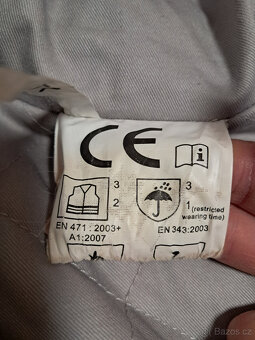 Teplá pracovní bunda – vel. XL - 7