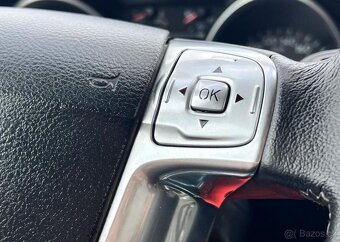Ford Mondeo 1.6i 16v KLIMATIZACE ALU NAVI manuál 92 kw - 7