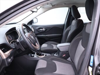 Jeep Cherokee 2,0 MJT 103kW 4x4 Limited (2014) - 7
