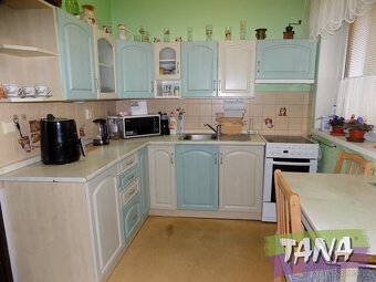 Prodej řadového domu o dispozici 4+1/lodžie/garáž v obci Krc - 7