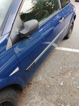 Prodám Renault Megane coupe 14 benzín rok 2005 - 7