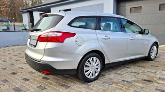 Ford Focus III Kombi 1,6 TDCi - 85kw. Nová STK - SLUŠNÝ STAV - 7