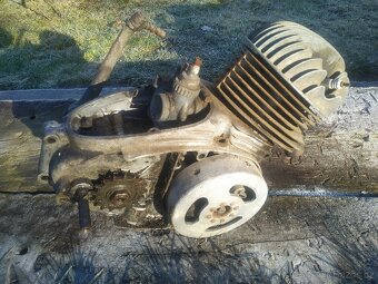 Motory ČZ 150 2ks - 7